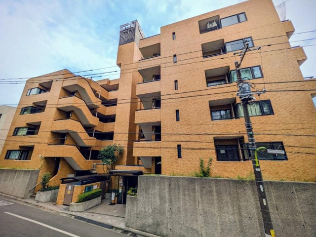 ライオンズマンション砧公園5階の室内1