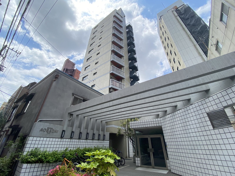 インペリアル青葉台フラット8階の室内1