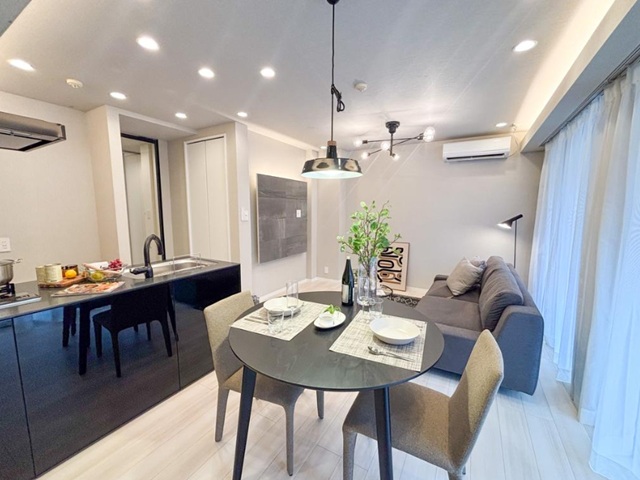 ルモンド恵比寿4階の外観