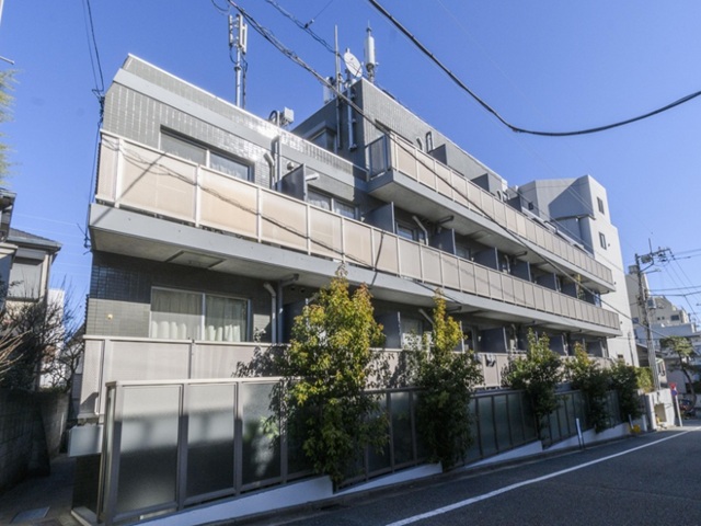 ロンスター三軒茶屋1階の室内1