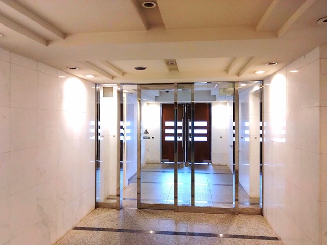 ヒルズ池尻東山公園1階の室内3