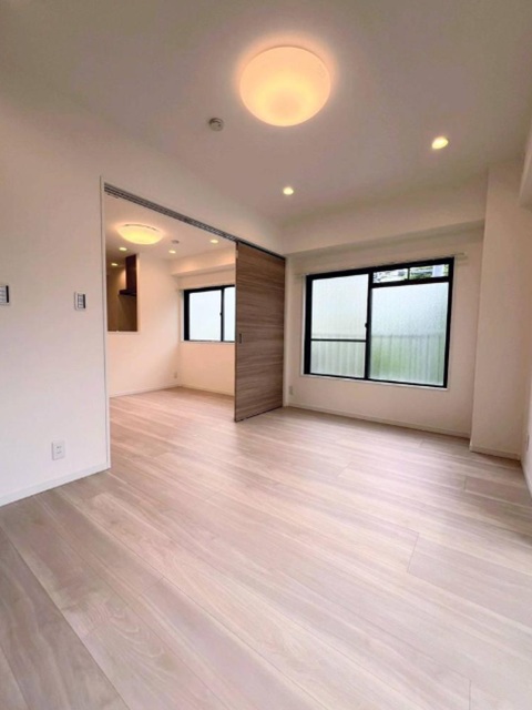 パレドール上用賀2階の室内3