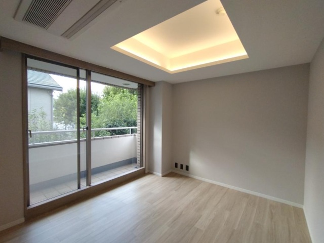 ストークグラン深沢2階の室内4