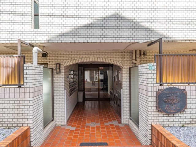 メゾン・ド・ルージュ1階の室内2