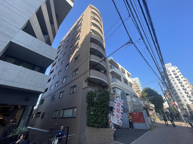 ワコーレ目黒アートステージ1階の室内1