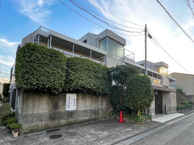 コスモヒルズ東松原1階の室内1