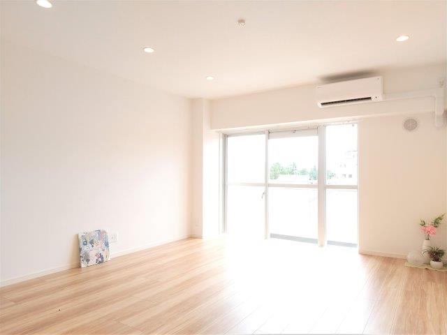 柿の木坂スカイマンション5階の室内3