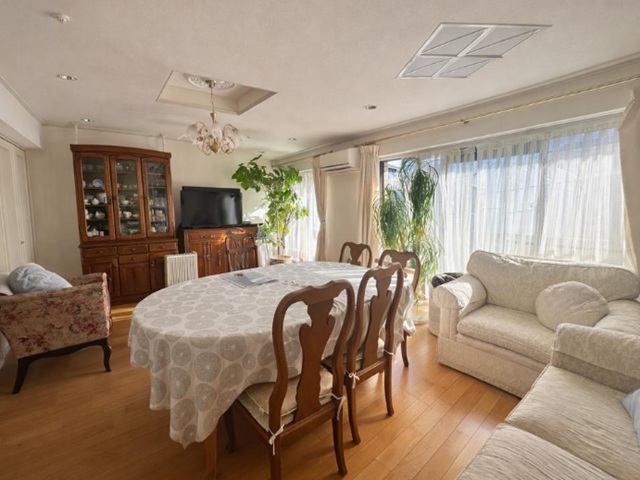 南青山グリーンハウス2階の室内3