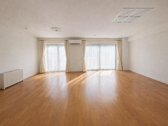 南青山グリーンハウス2階の室内4