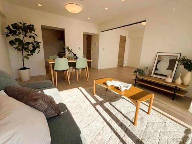 上用賀スカイマンション4階の室内1