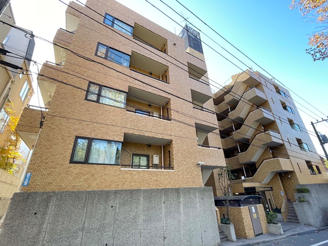 ライオンズマンション砧公園2階の室内1