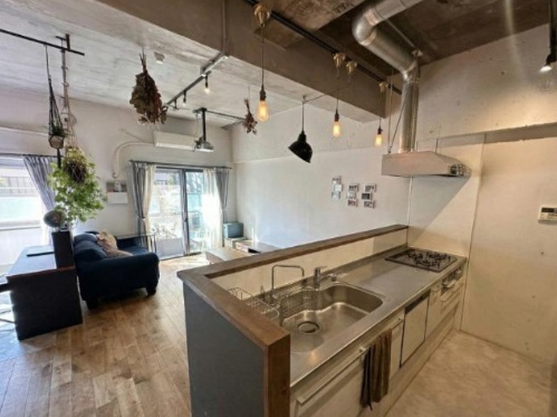 エル・アルカサル目黒1Fの室内1