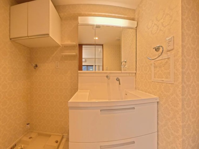 日神パレステージ代々木公園1階の室内5