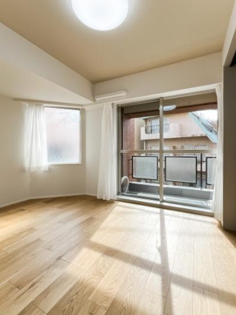 代々木ロイヤルマンション3階の室内9