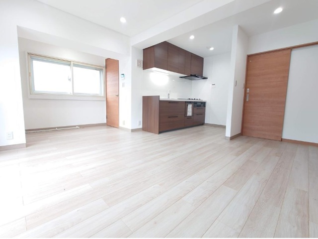 ローヤルハイツのざわ2階の室内5