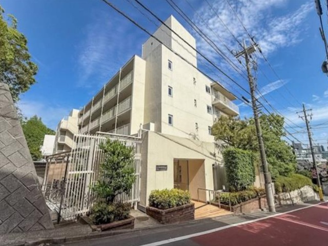 世田谷三宿マンション2階の室内1