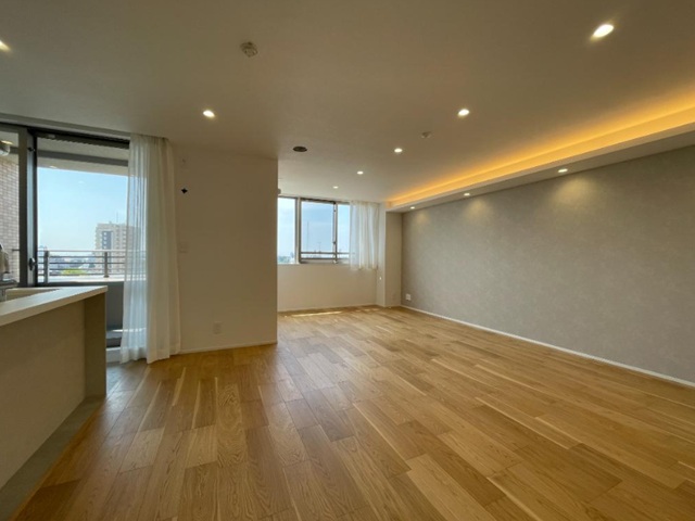 ライオンズスクエア用賀8階の室内1