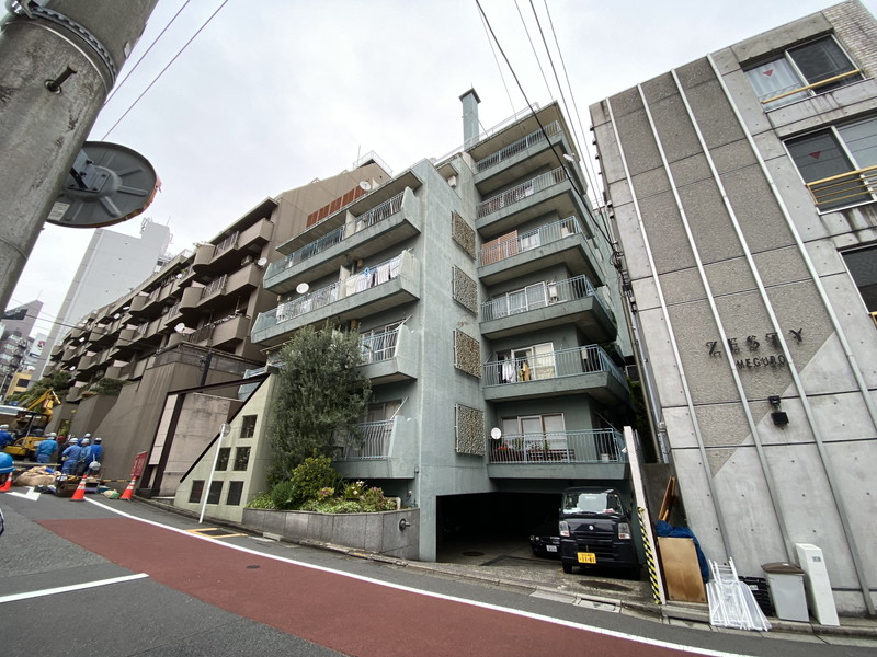 マンション下目黒苑８階の室内1
