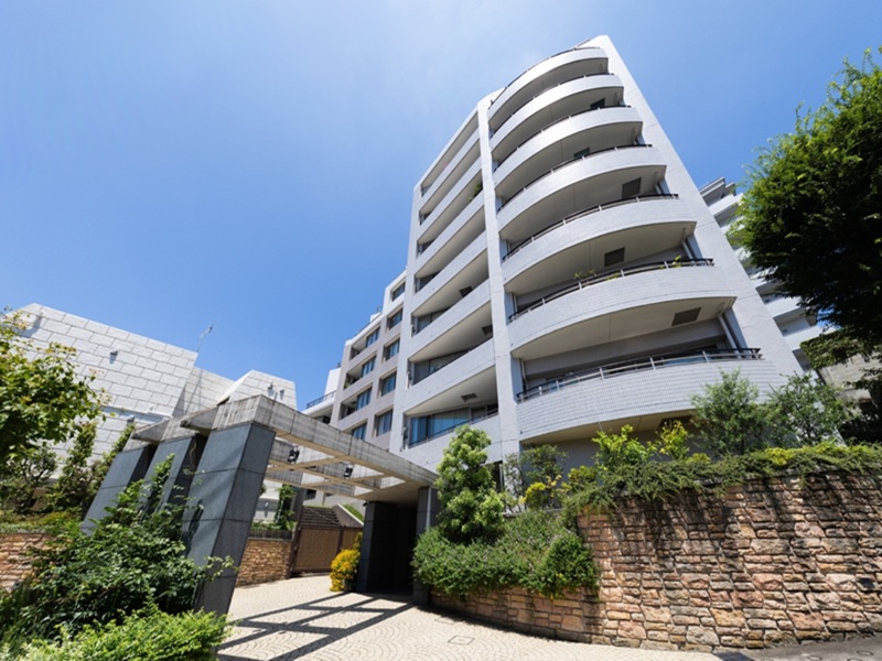 駒場パーク・ホームズ1階の室内1